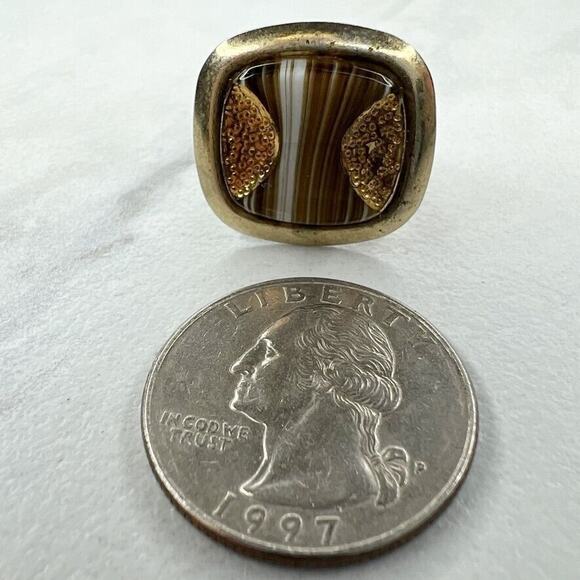 Vintage Gold Tone Striped Single Cufflink - Picture 2 of 5